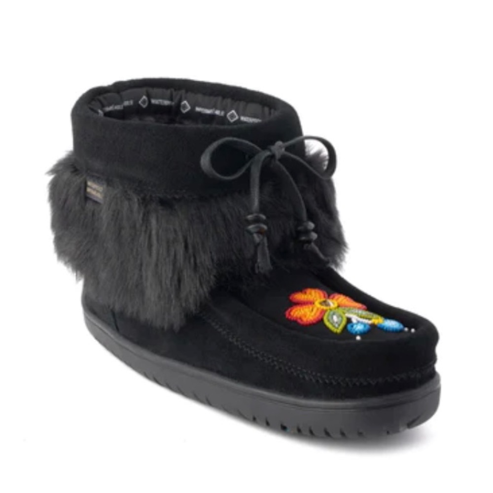 Manitobah Mukluk Bloom Collection ankle boot